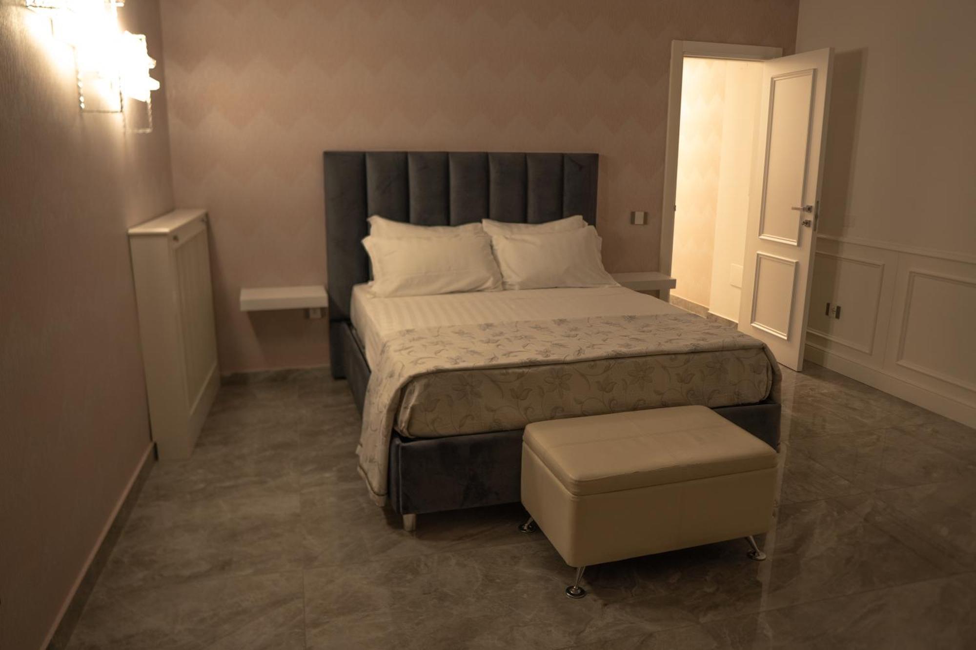 Suite D'Elite Chiaia 那不勒斯 外观 照片